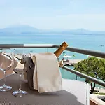 Ca' Serena Hotel 3*
