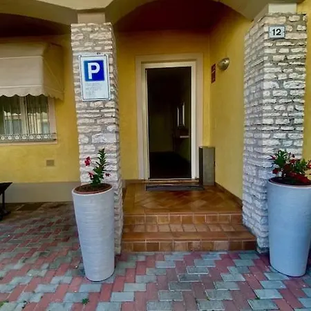 Hotel Ca' Serena 3*