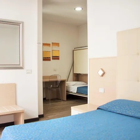 卡塞雷娜酒店 3* 西尔米奥奈