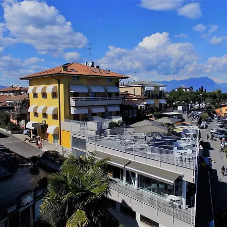 Ca' Serena Hotel 3*