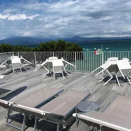 Ca' Serena 3* Sirmione